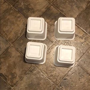 4 White Bed/Desk Risers
